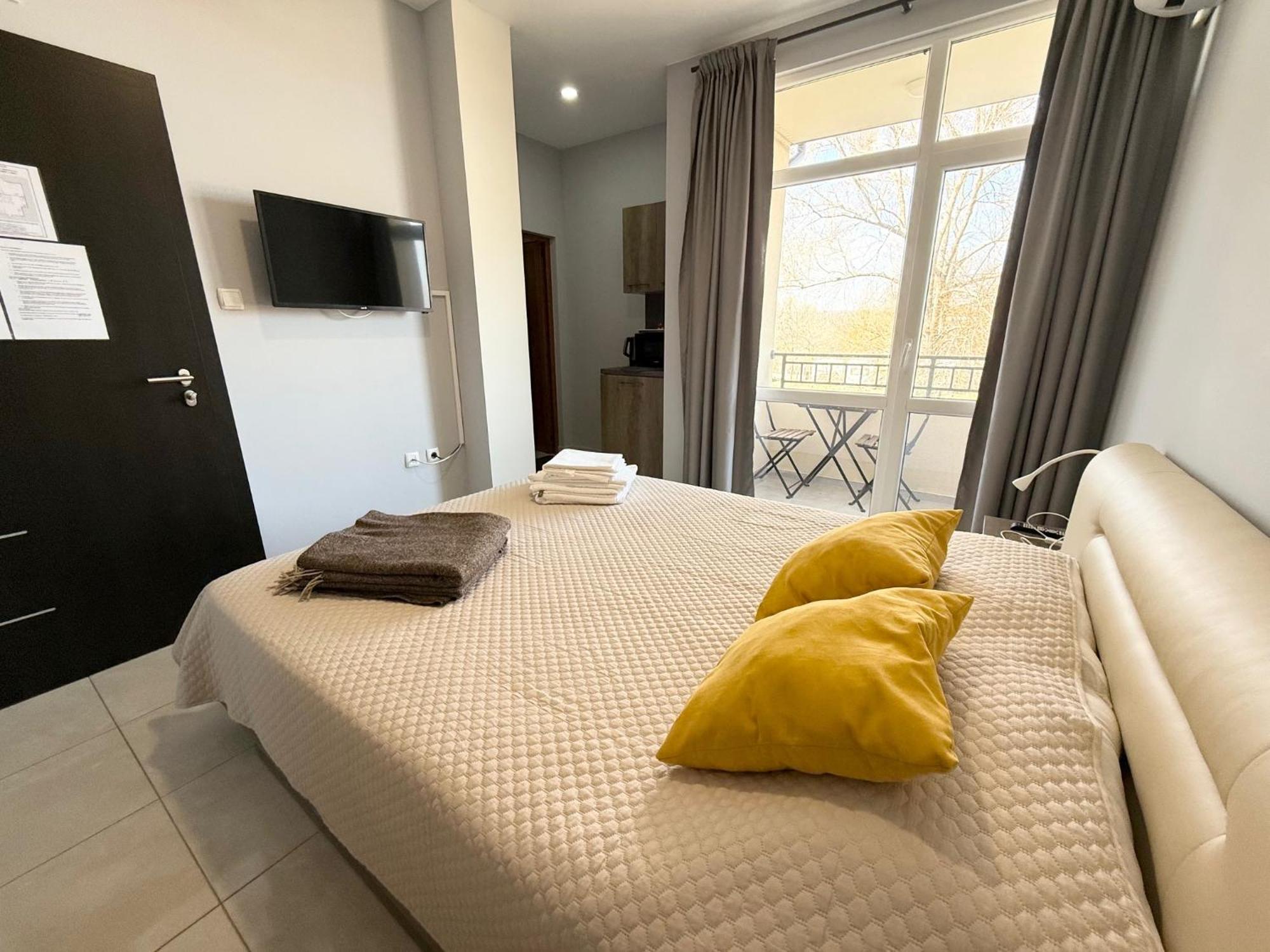 Nm Residence Shkorpilovtsi Eksteriør billede